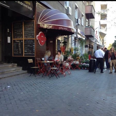 Lilo'S Place Tiranë Luaran gambar