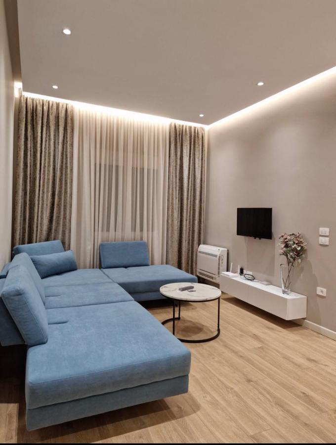 Lilo'S Place Tiranë Luaran gambar